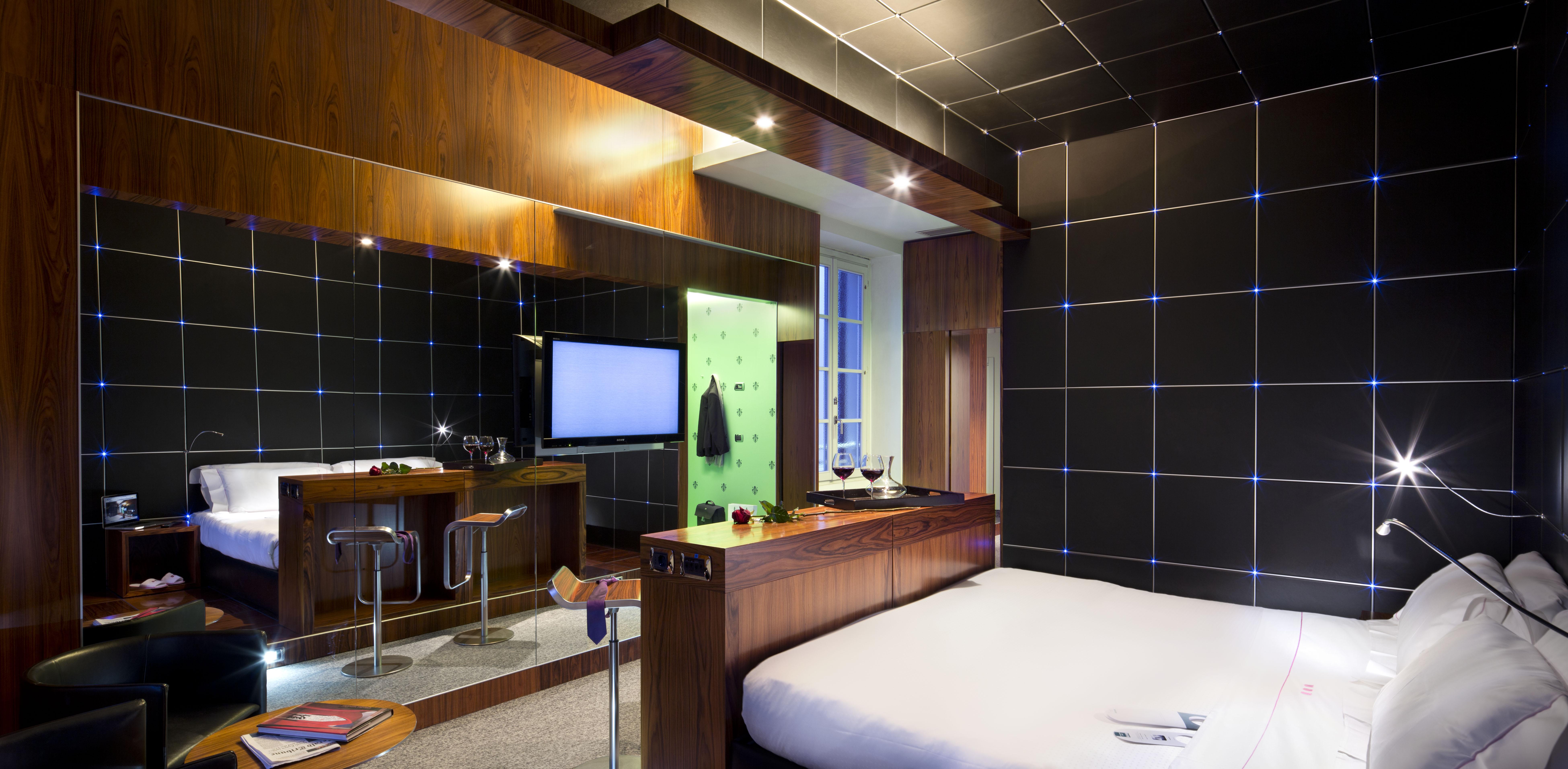 ยูเอ็นเอโฮเทล วิตตอเรีย ฟิเรนเซ Hotel ฟลอเรนซ์ ภายนอก รูปภาพ